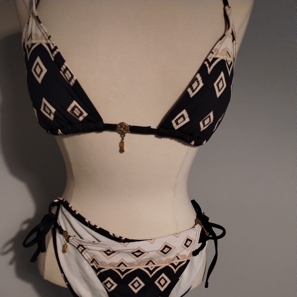two piece, bikinis size small/medium - Picture 2 of 7